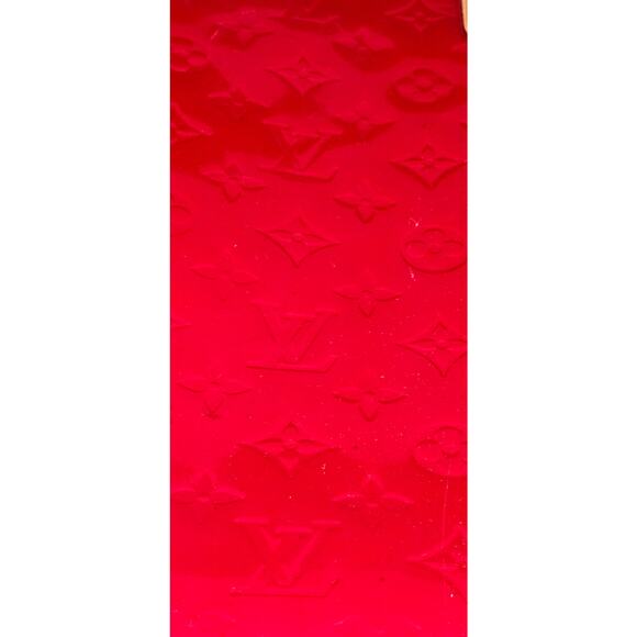 Louis Vuitton Red Monogram Vernis Reade MM Tote - Picture 11 of 11